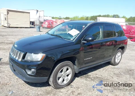 2015 Jeep Compass Latitude z USA, uszkodzony, nr VIN 1C4NJCEA6FD401723